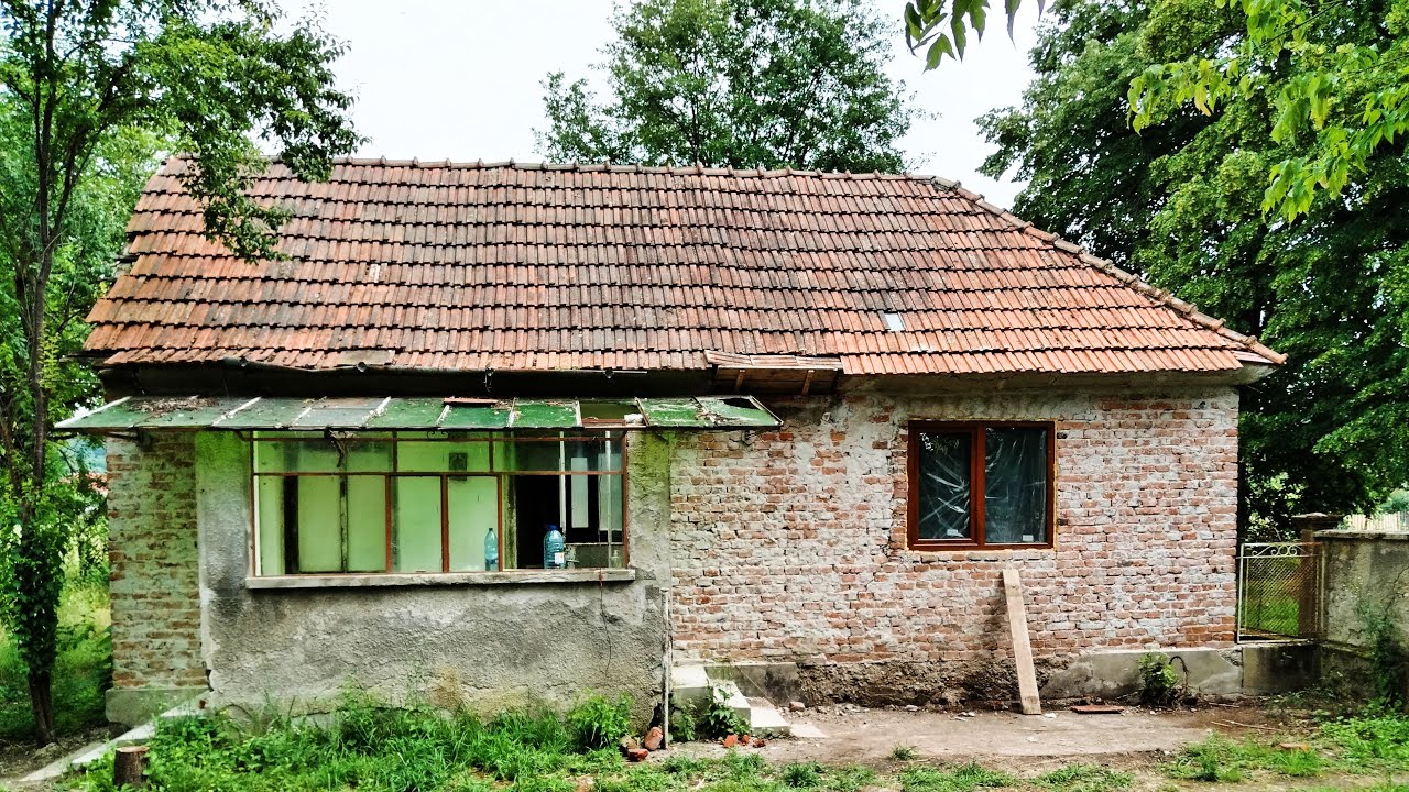 18 MONTHS IN 1 HOUR ABANDONED HOUSE RENOVATION TIME LAPSE! Restoration of an OLD Derelict House