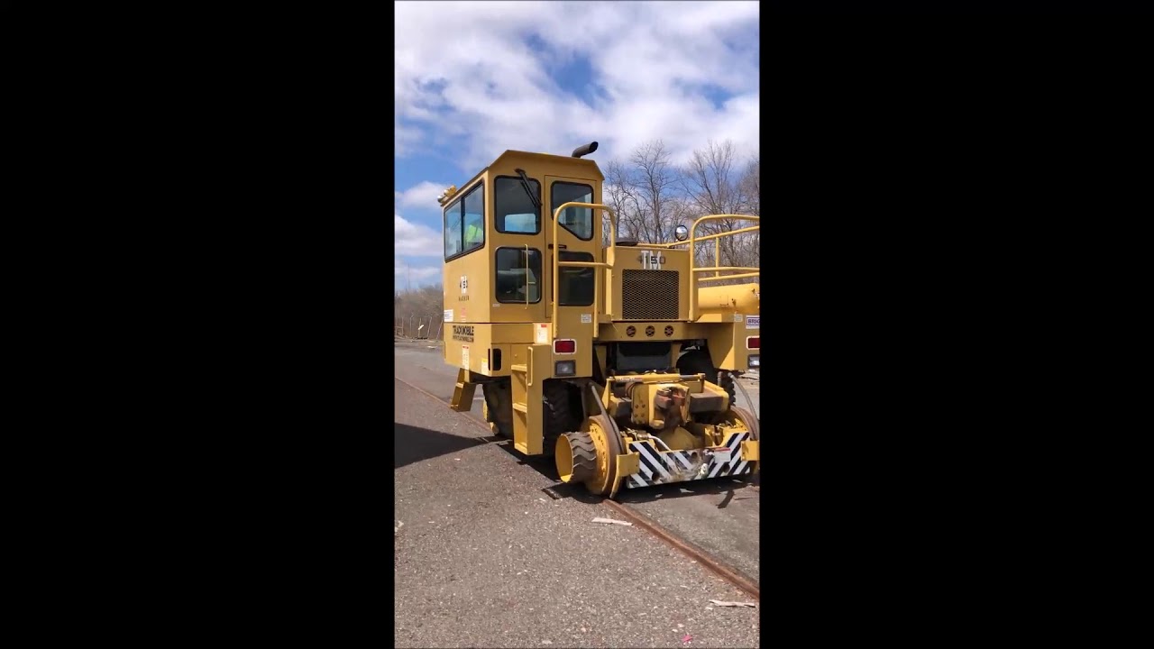 TRACKMOBILE MODEL TM 4150 RAIL CAR MOVER: STOCK 