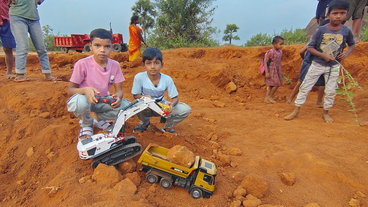 Come to Dig the Soil with Our RC Excavator and RC Dump Truck