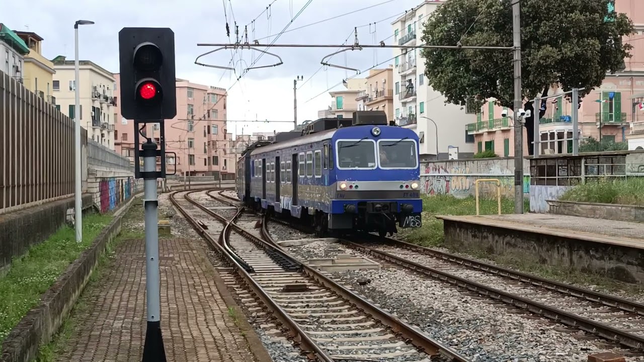 CUMANA - Treni in arrivo, partenza e manovra a Bagnoli