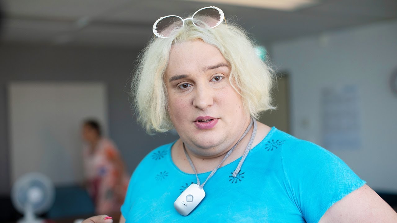 Activists say transgender woman's waxing complaints are bad for their cause