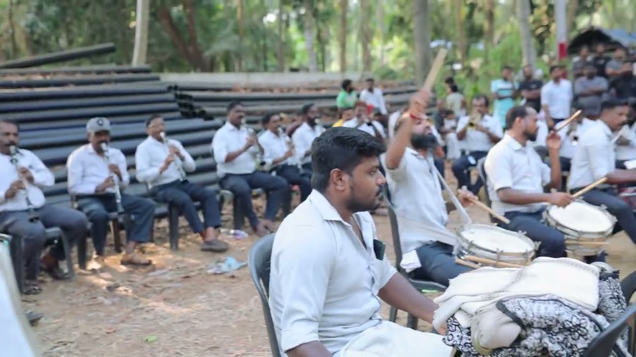 Shararanthal ponnum poovum @ KAIRALI CHALAKKUDY