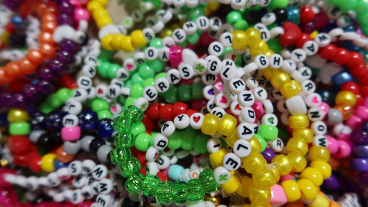 THE FRIENDSHIP BRACELETS (GLENDALE'S VERSION)