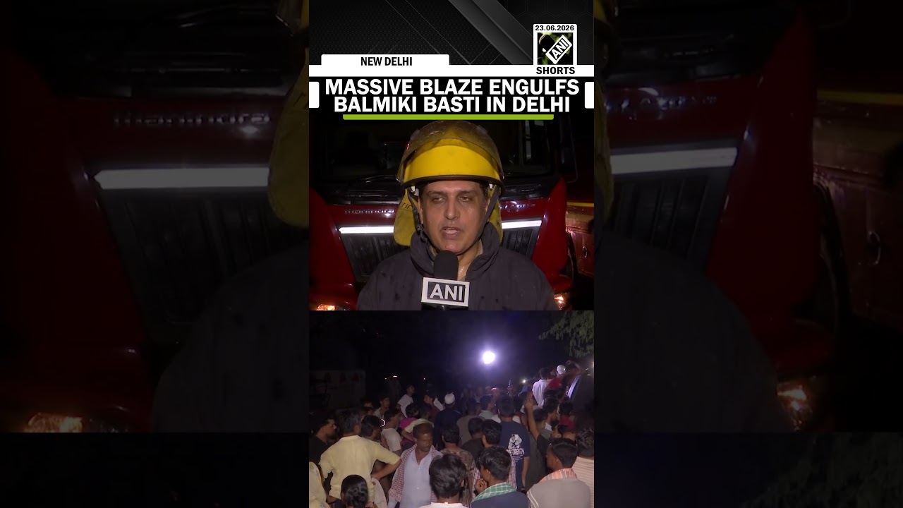 Massive blaze engulfs Balmiki Basti in Delhi near Maulana Azad Medical College