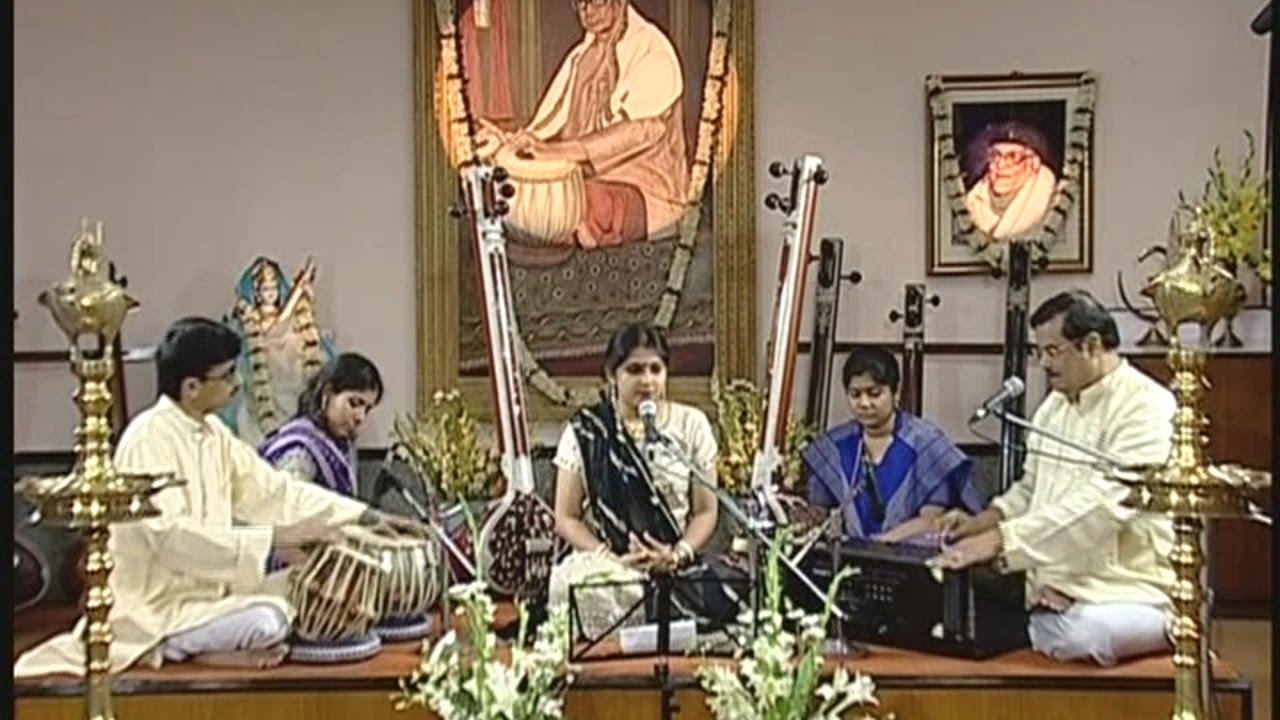 Pndt. Ajoy and Kaushiki Chakraborty - Bhairab raga
