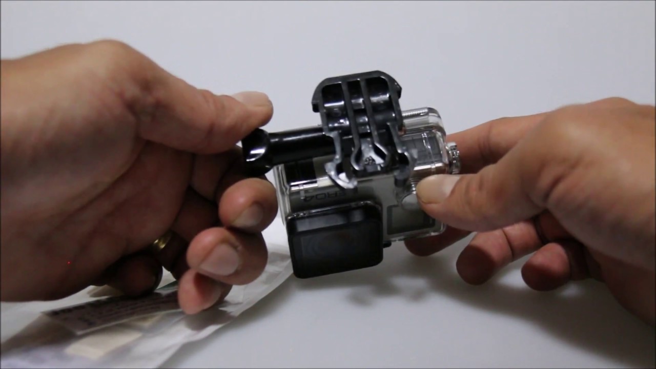 Caixa estanque da minha Gopro hero tá embaçando....O que fazer?