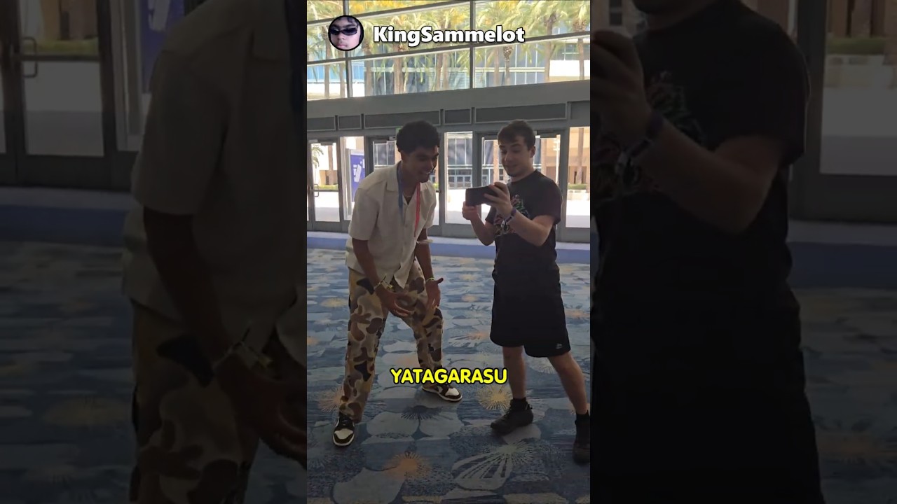 terrorizing youtubers with Geometry Dash trivia (at VidCon) #geometrydash