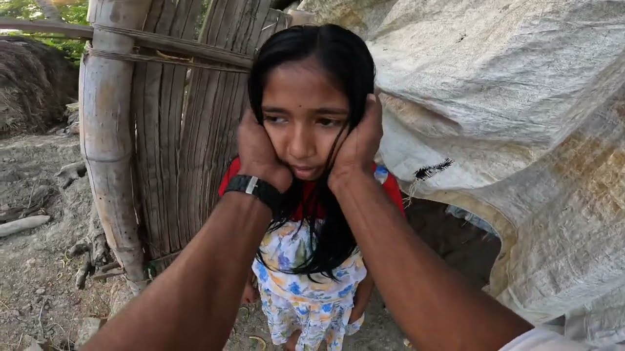বাবা মা না থাকলে যে কত কষ্ট হয় এই ছোট্ট বোনটাকে না দেখলে জানতে পারতাম না।(Part 2)