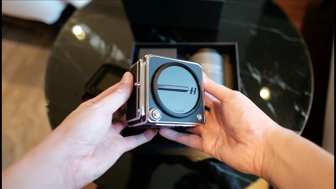 Hasselblad 907x 100c with 25mm V lens unboxing in Singapore