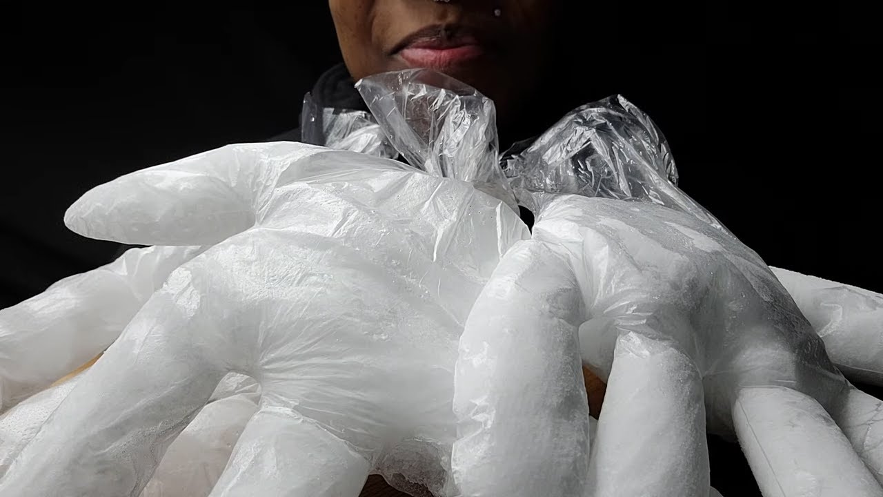 ICE GLOVES | SHAVE ICE | IGLOO ICE | POWDERY ICE | #iceeating #asmr #asmrice