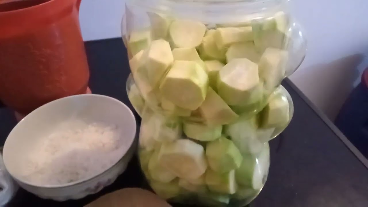 مخلل الشجر(الكوسة🥒🥒) طريقة سهلة وسريعة