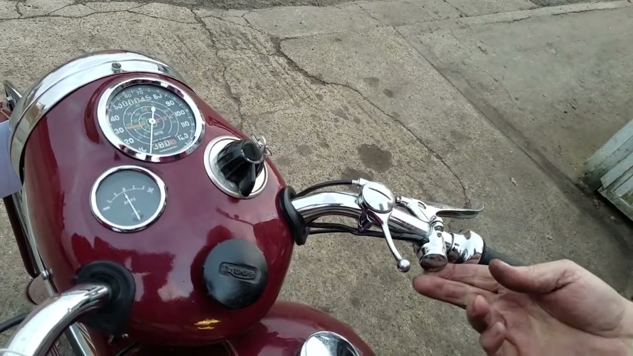 Triumph 5T Speedtwin 500cc 1955 года у Энди Тирнанса #09010TRI