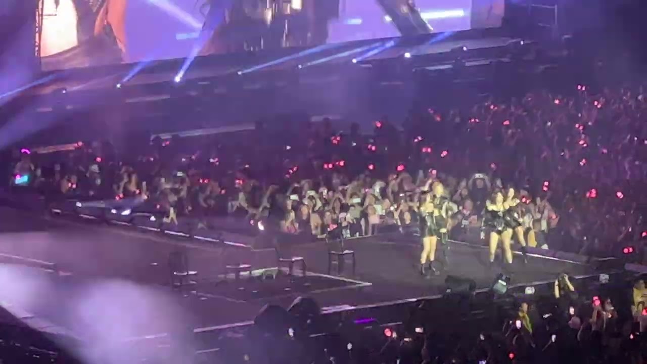 BLACKPINK - Kick It - 2023 WORLD TOUR - BORN PINK - ENCORE Los Angeles LA  230826 [FANCAM]