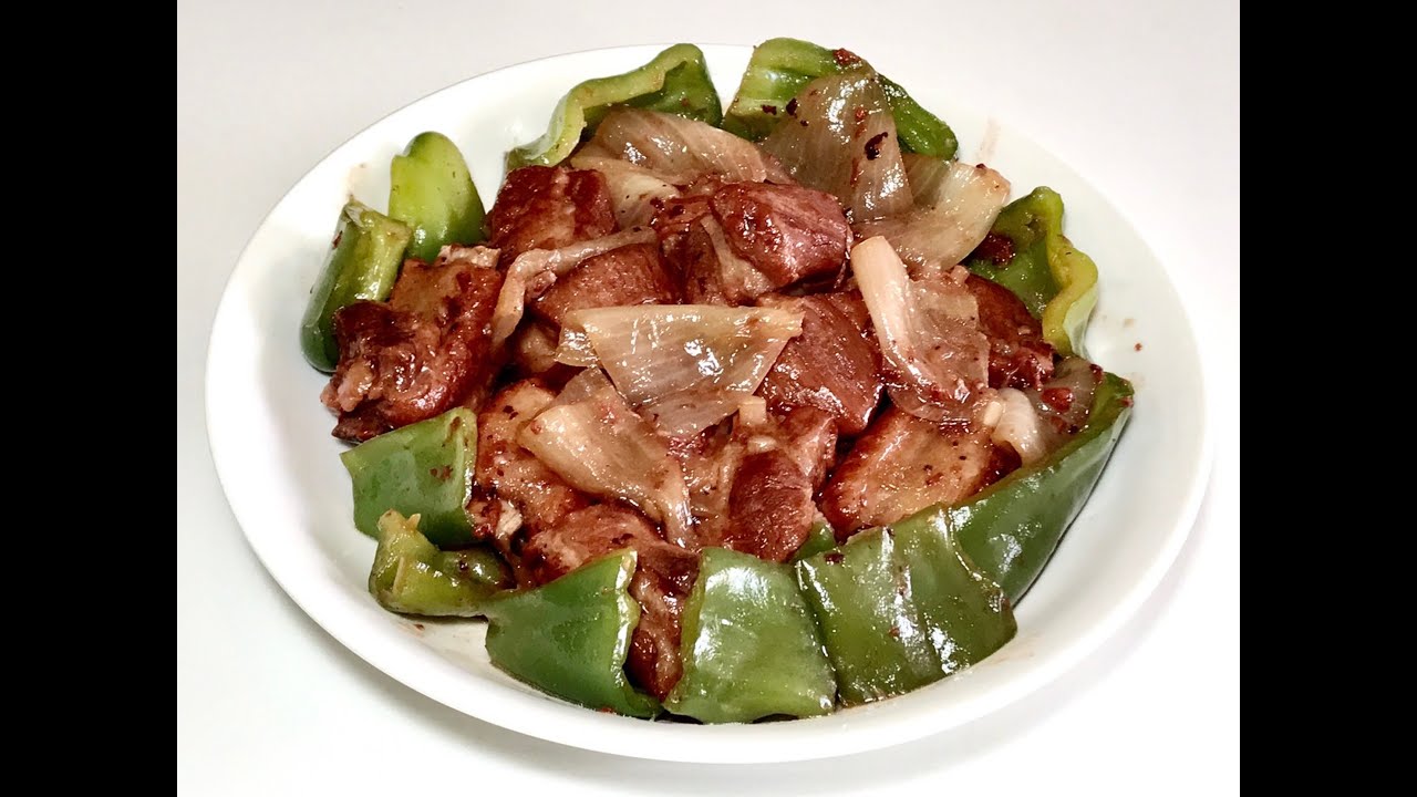 今天我們做一道 丁香紅糟排骨,  是傳統的福州菜/Pork Ribs with Cloves & red glutinous rice It is a traditional Fuzhou dish.