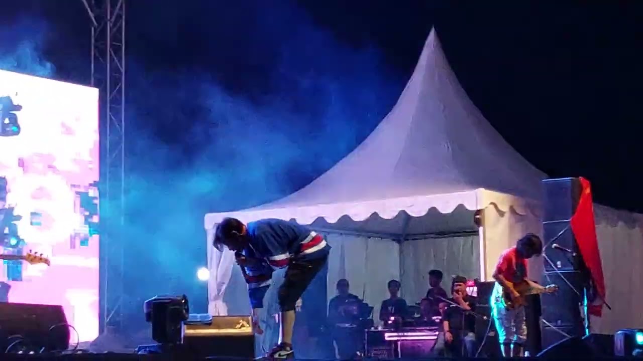 kepastian yang ku tunggu gigi band live perform di kebumen international expo