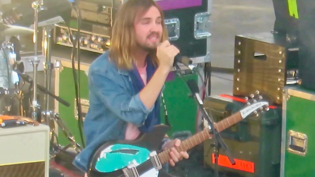 Tame Impala - Let It Happen (live @ Sasquatch, the Gorge 5-25-15)