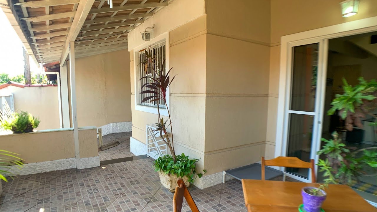 Vende ou Aluga Casa com piscina e espaço gourmet, 3 quartos sendo 1 suíte em Campo Grande, RJ