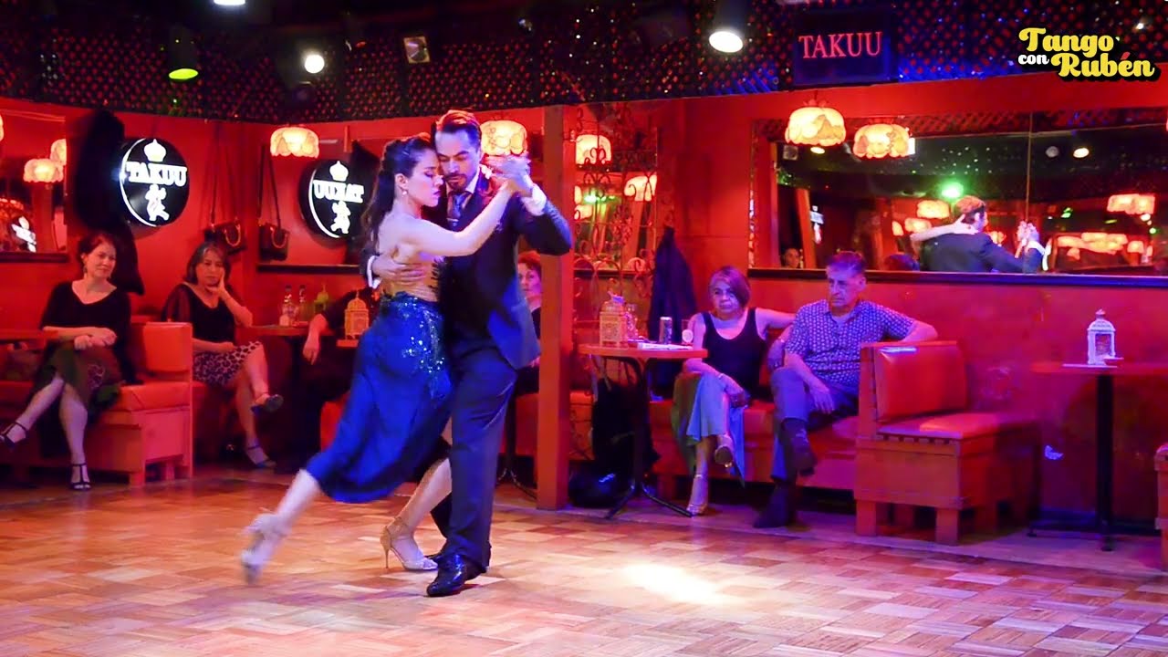 Gallo Ciego (pugliese) Niko Carambas y Belén Martínez -Stgo Chile
