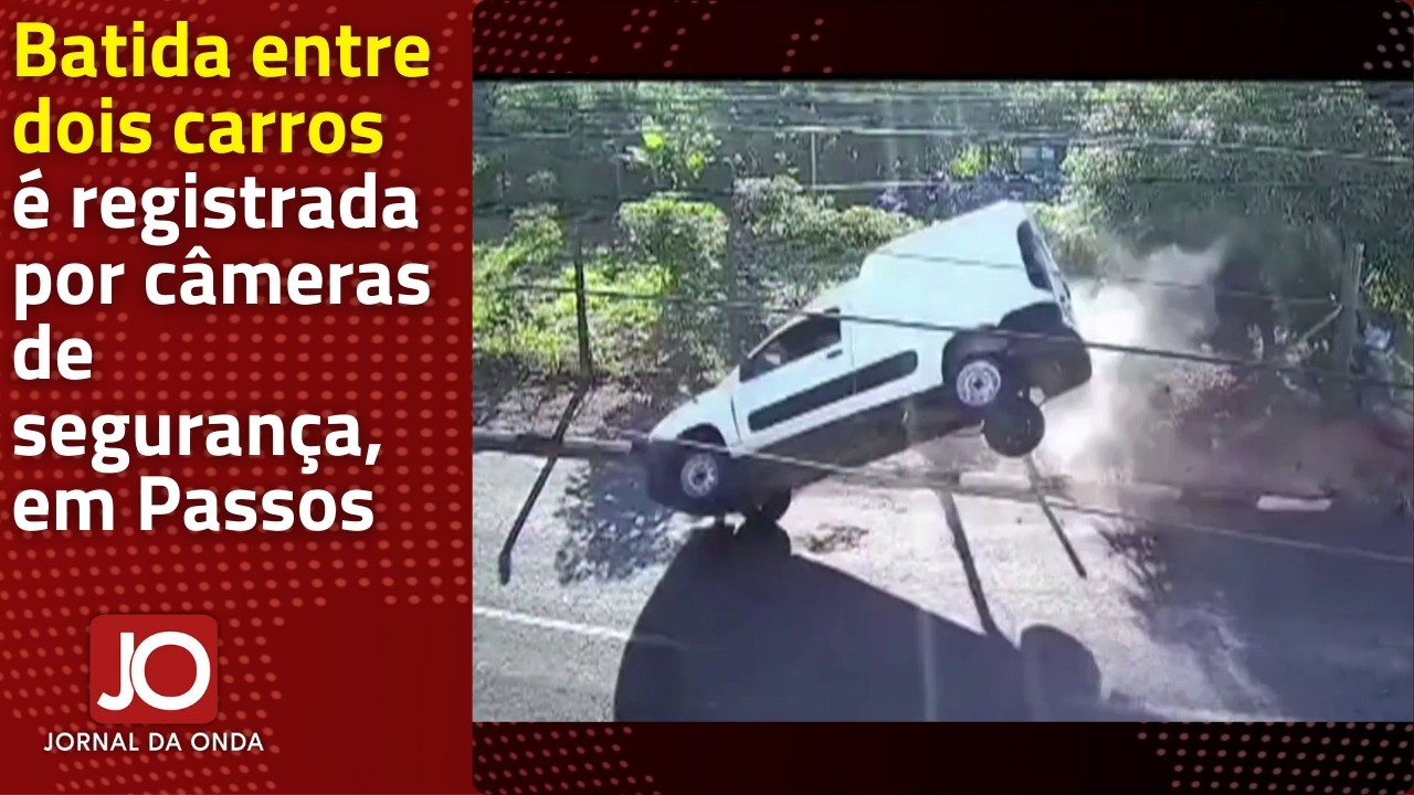 BATIDA ENTRE DOIS CARROS É REGISTRADA POR CÂMERAS DE SEGURANÇA, EM PASSOS