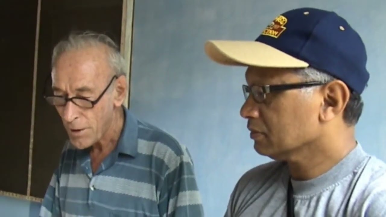 stichting HMIN bijdrage huizenbouw Ambon Molukken met gebruik van papercrete wmv