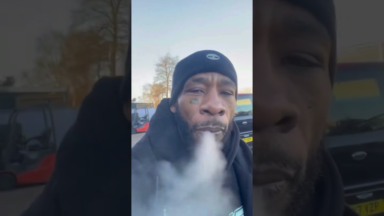 Bang&rsquo;em Smurf in #lLondon #UK on the strip with ￼Menace24 & Professor Green #Hotlinefreestyle
