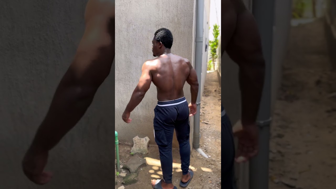 Samir Aboudou posing - Physique update 