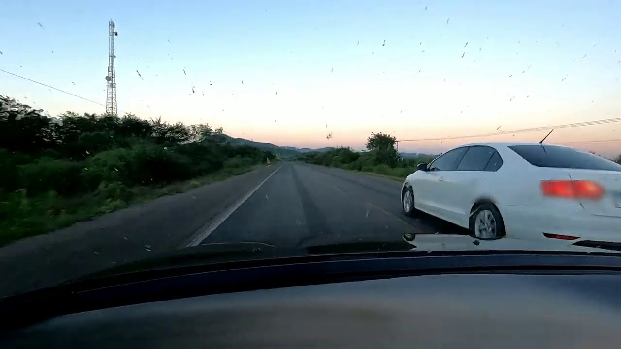Jetta Tsi achou que seria fácil andar na frente do Omega vovôzinho