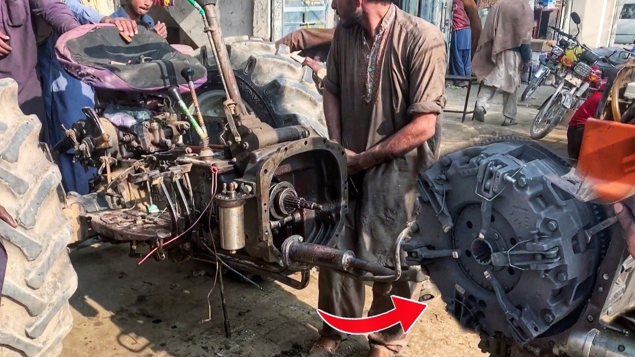 Fiat Tractor 480 Clutch Plate Repairing || Tractor Clutch Plate Repairing Complete Process.
