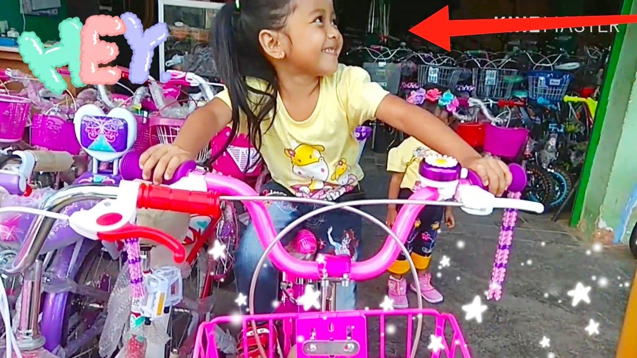 SEPEDA BARU WARNA PINK | PILIH SEPEDA BARU WARNA APA YA??? Funny Video kids toys play