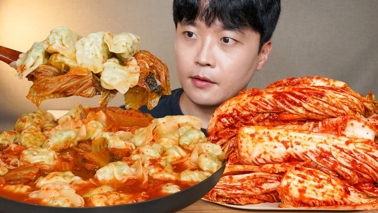 아내표 집밥 김치물만두국 갓담근 김치 요리 먹방 Spicy Kimchi & Kimchi Dumpling Soup ASMR MUKBANG REAL SOUND EATING SHOW