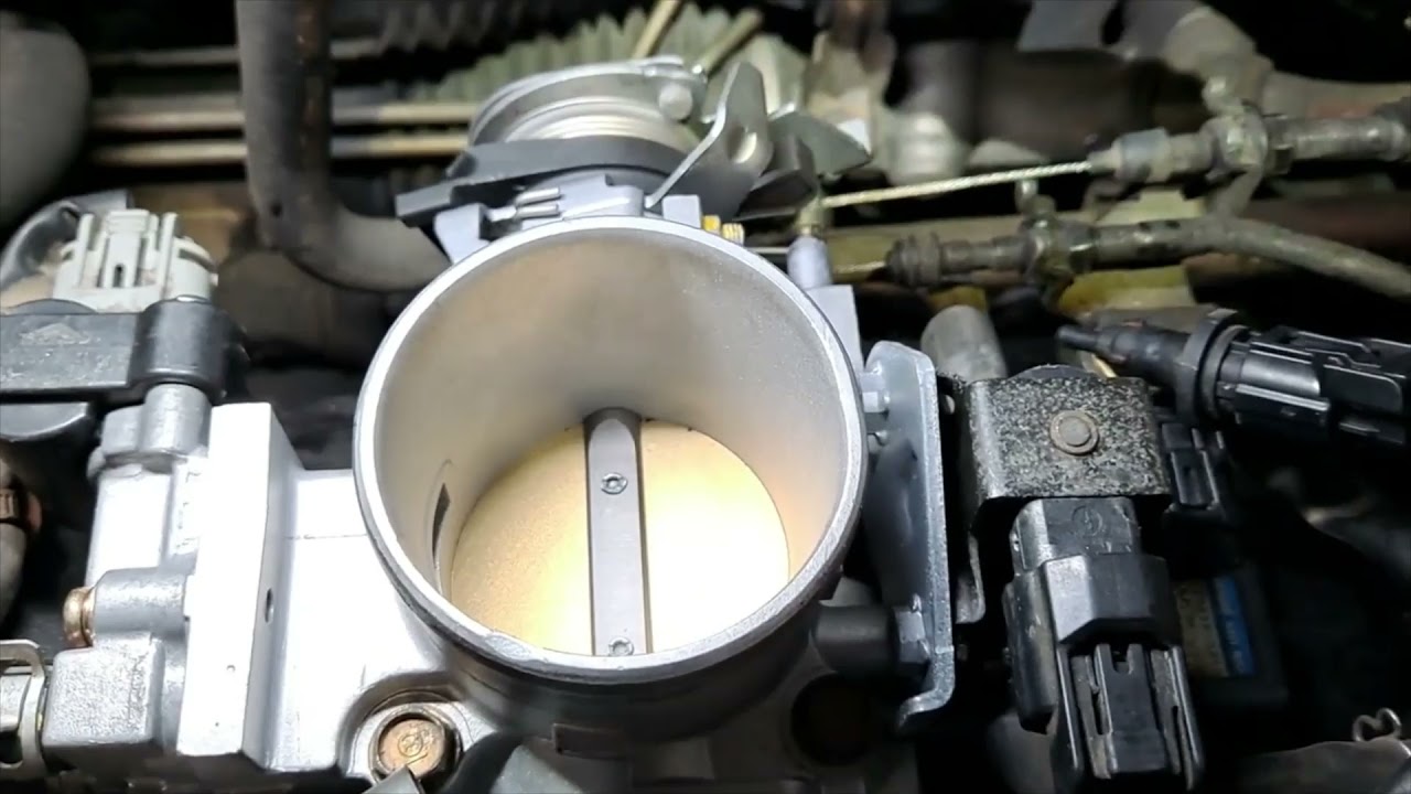 HONDA CIVIC  ESTA ACELERADO ALTAS REVOLUCIONES