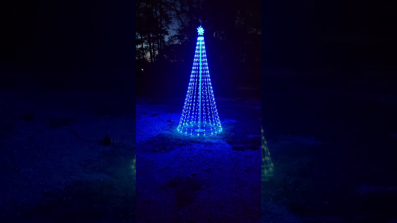 GE 9ft Outdoor Christmas Tree from Lowes