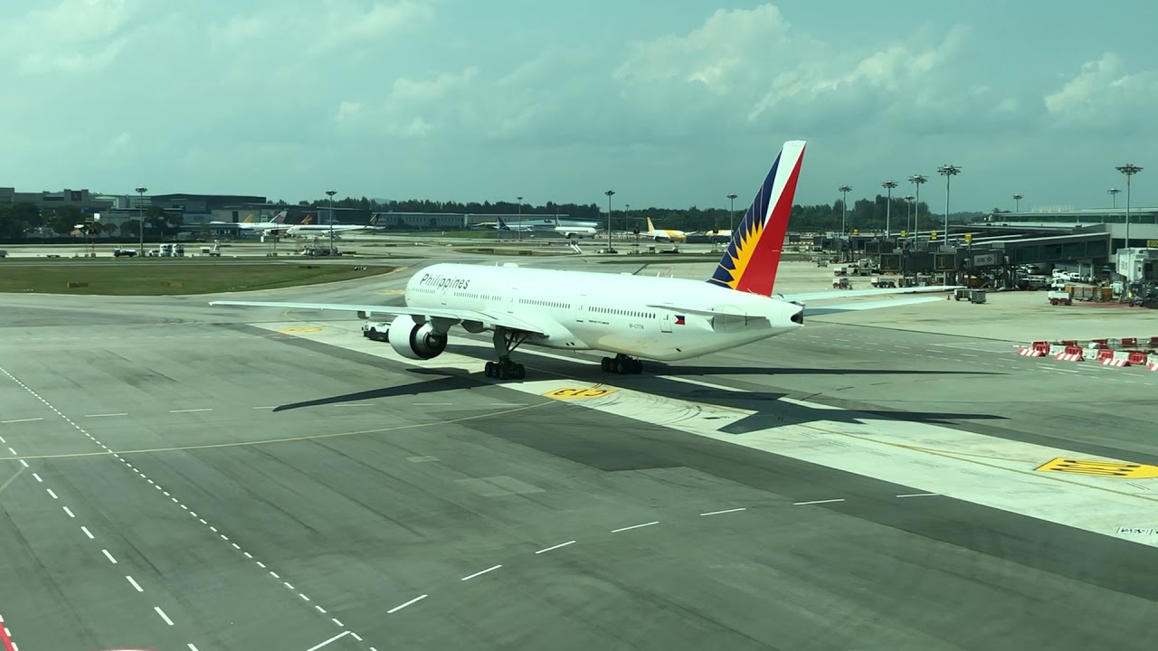 Philippine Airlines PR508 [Boeing 777-300ER] departing Singapore Changi Airport]