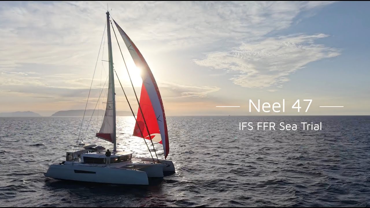 Доставка OneSails IFS FFR на острова Эгани: волшебство парусного спорта на тримаране Neel 47 «Flo»!