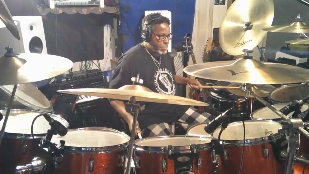 DARWIN COVER HULKS AND HEROES / Soundscaperecordinglab.com Creative Spontaneous Grant Calvin Weston