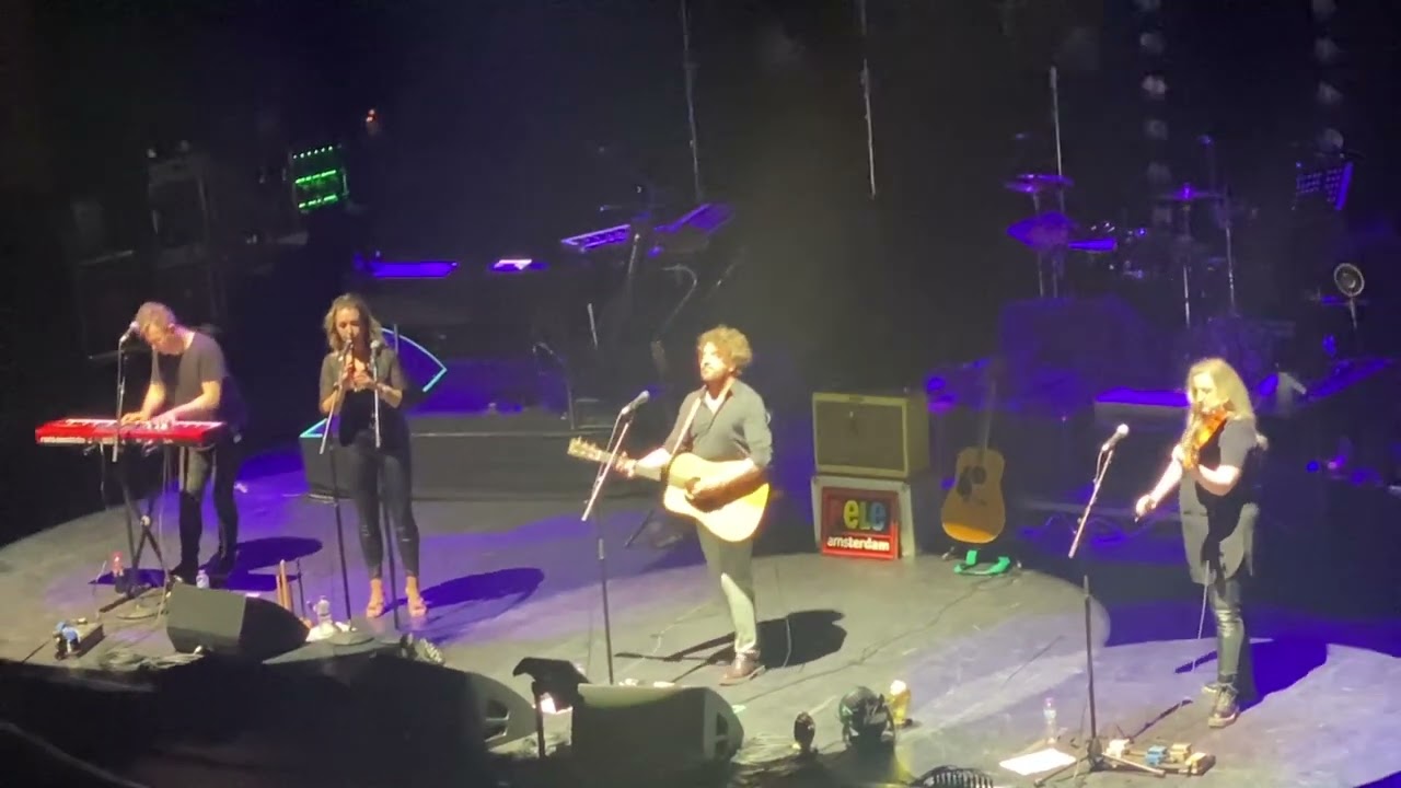 Ian Prowse in Liverpool Philharmonic hall