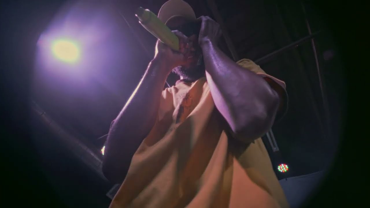 @maxoofficial Maxo LIVE from 