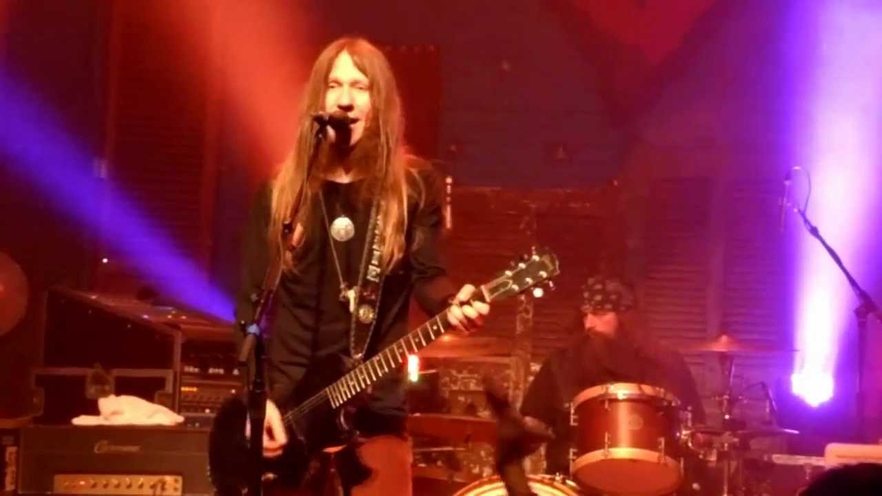 Blackberry Smoke - Everybody Knows She's Mine