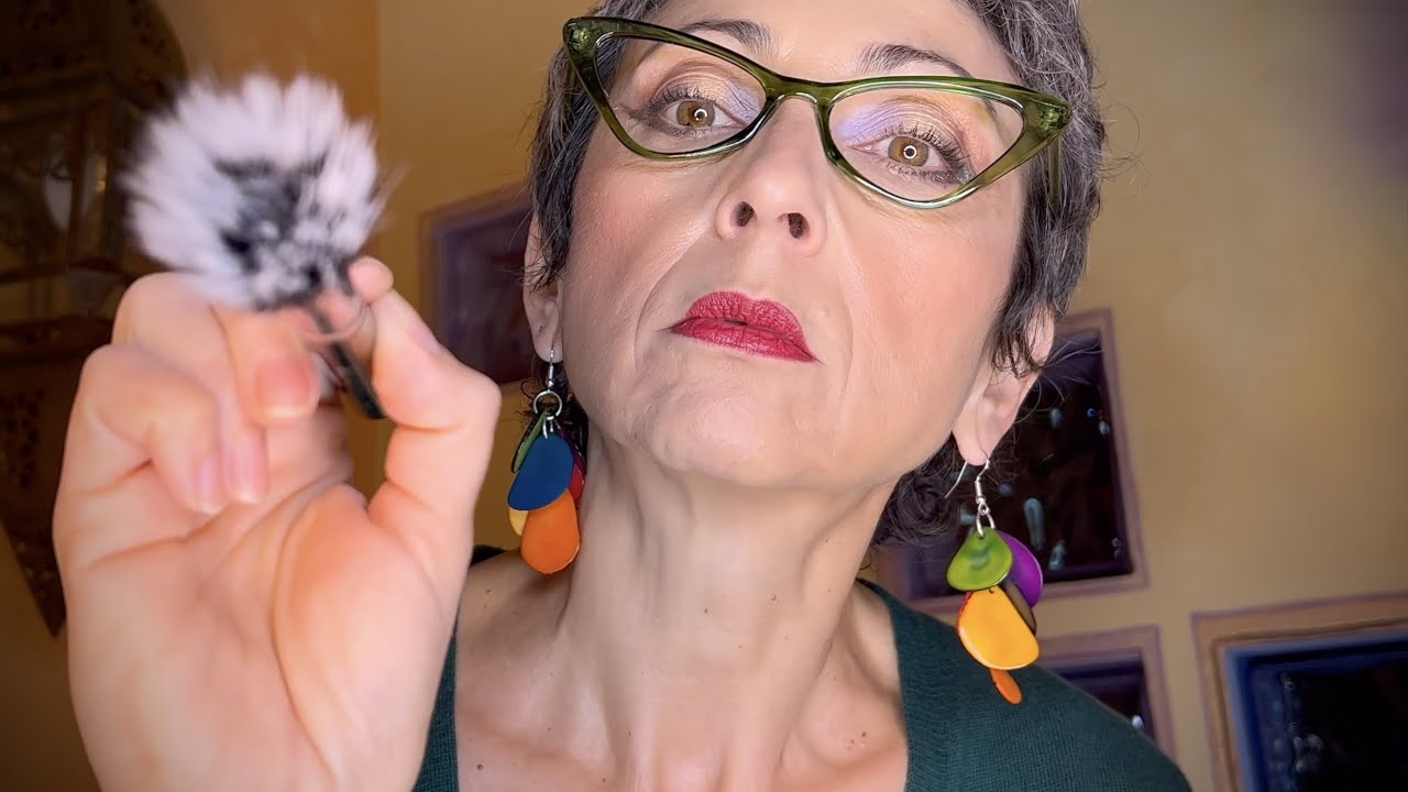 LA ZIA TI TRUCCA per una FESTA!  ASMR Roleplay PERSONAL ATTENTIONS
