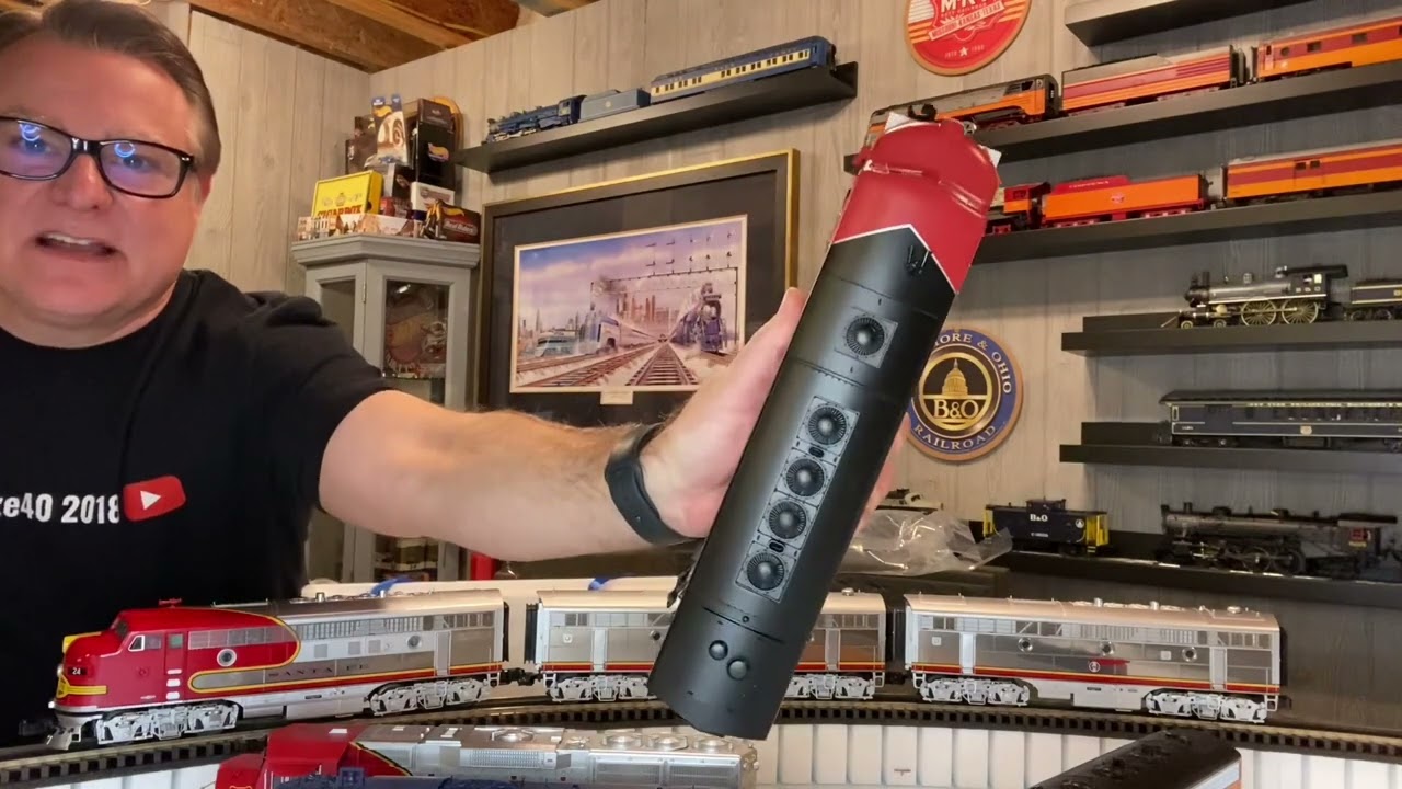 2022 Lionel Vs 2022 MTH models!  6 Current model Diesels unboxed, who wins best fit and finish?