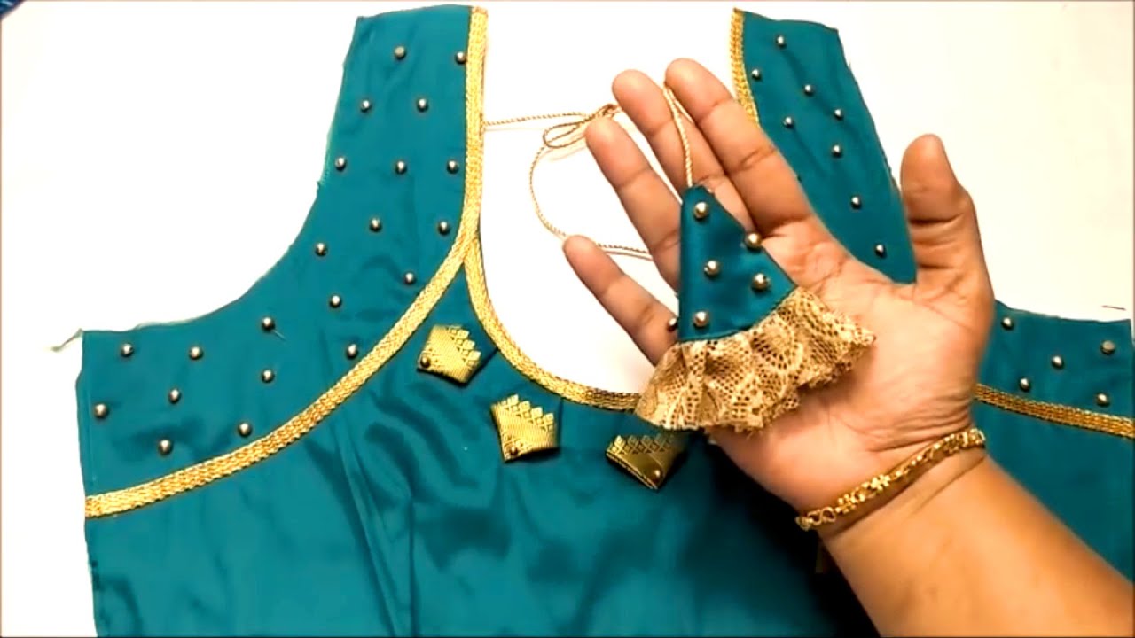 Beautiful Designer Blouse Simple Cutting & Stitching