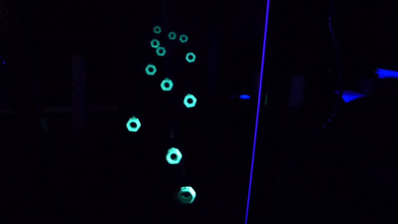 Pendulum Wave effect - glow in the dark