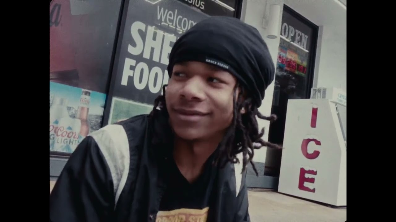 SUPREME COMMERCIAL #001 | 16mm Kodak 250D