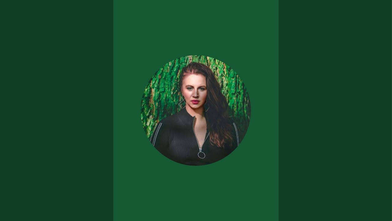 Getting ready for a long day 💄