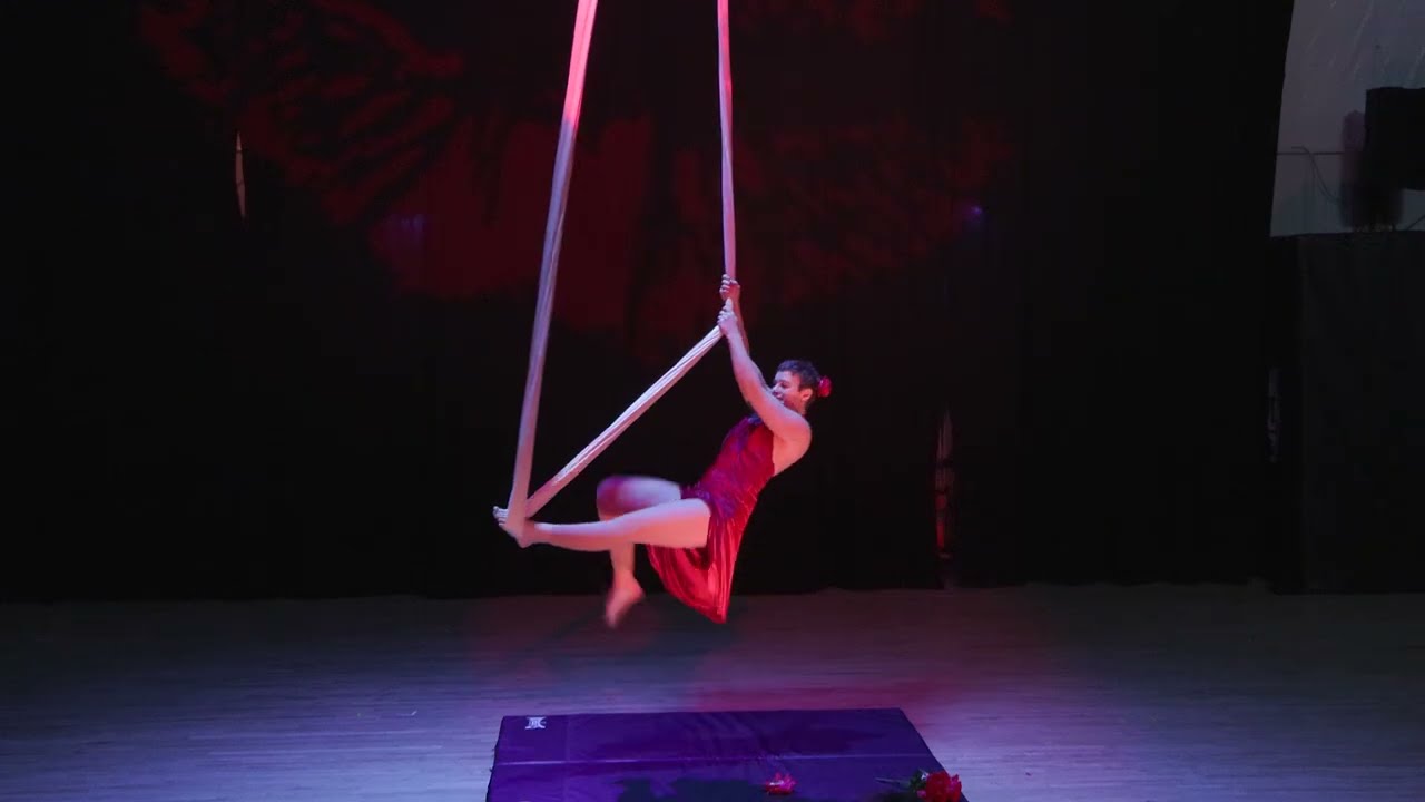 Circus Valentine - Tantrum
