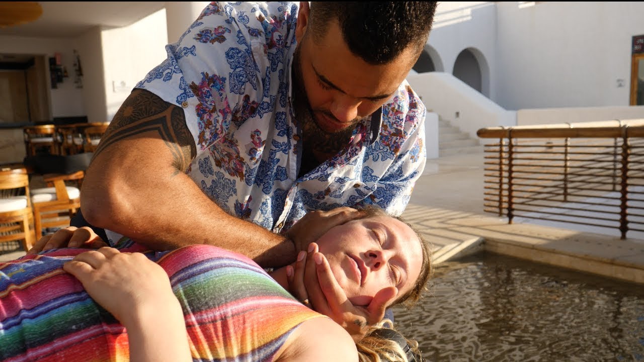 4K ASMR ~ Cabo Dream Chiropractic Adjustment