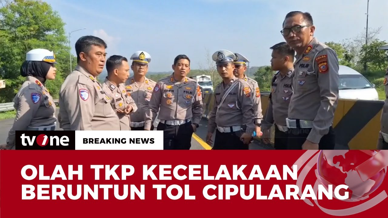 [BREAKING NEWS] Polisi Olah TKP Kecelakaan Beruntun KM 92 Tol Cipularang | tvOne