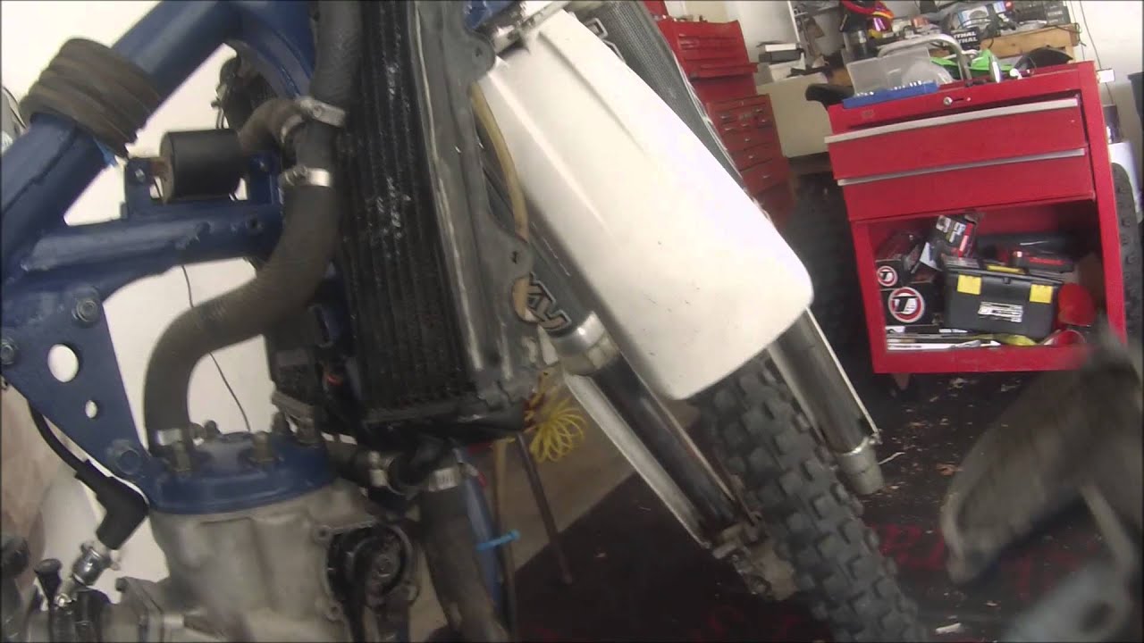 Yamaha YZ250 Project - Part 3 - Oil and Coolant