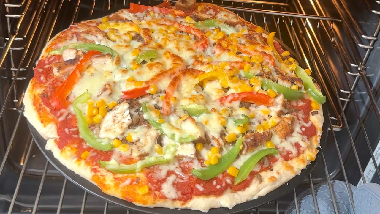 How to Make Irresistible Homemade Pizza | 2 Easy & Delicious Ways