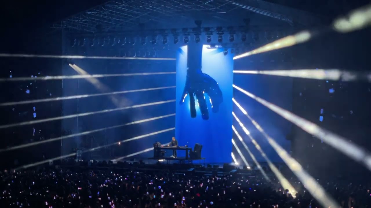 DAVID GUETTA Shouse vs. Pitbull ft. Ne-Yo, AFROJACK & Nayer  - Love Tonight vs. Give Me Everything